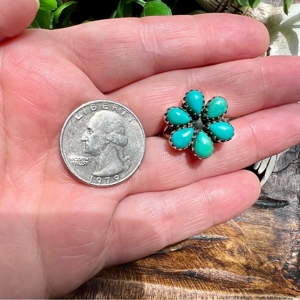 Turquoise Flower Ring - Picture 11 of 12